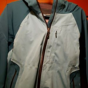 Womens REI Rain Jacket. Size Large